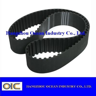 China Largo 50 pulgadas Cinturón V Negro Cinturones de transmisión de energía construidos para un rendimiento duradero y transferencia de energía en la industria proveedor