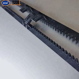 China Engranaje y estante automáticos plásticos de la puerta de abertura M1.5 proveedor