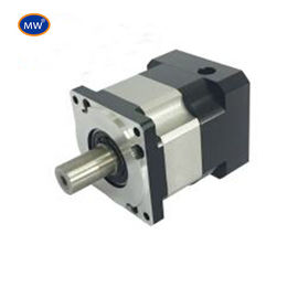 Velocidad de entrada de 1000 RPM Reducción doble Reducción de engranajes de gusano con diámetro de eje de 50 mm proveedor